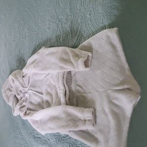 Med girls shorts with hoodie